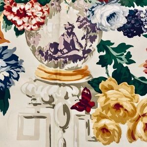 Single curtain panel